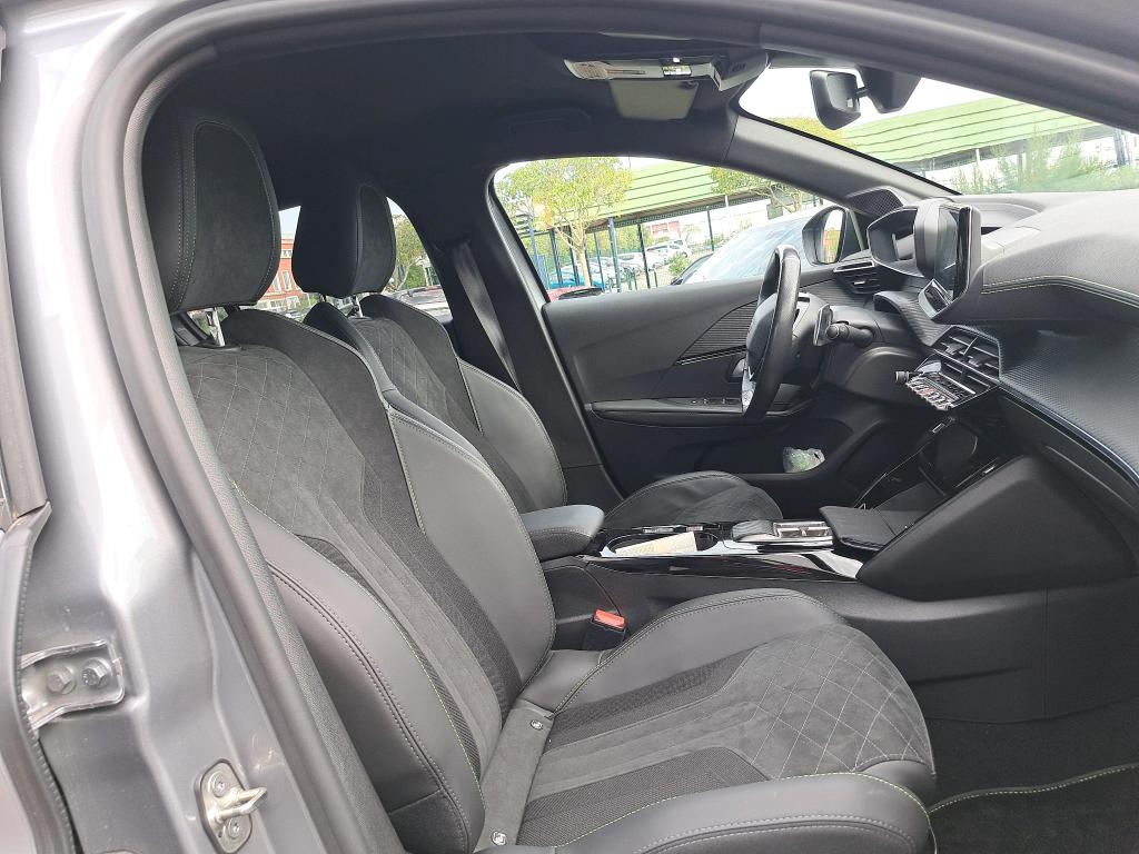 Peugeot 208 PureTech 130 S&S EAT8 GT Pack 2022
