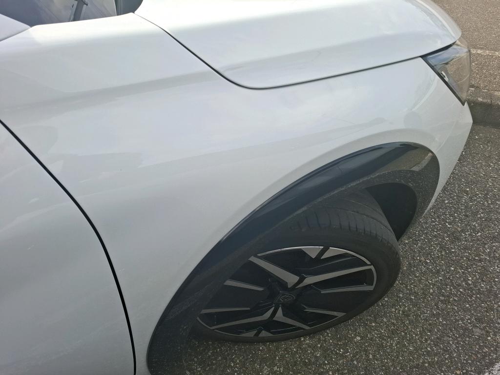 Peugeot 208 Hybrid 136 e-DCS6 GT 2025