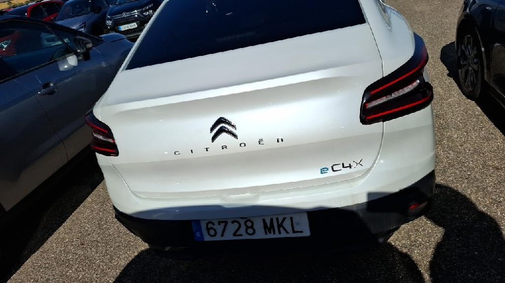 Foto Citroën ë-C4 9