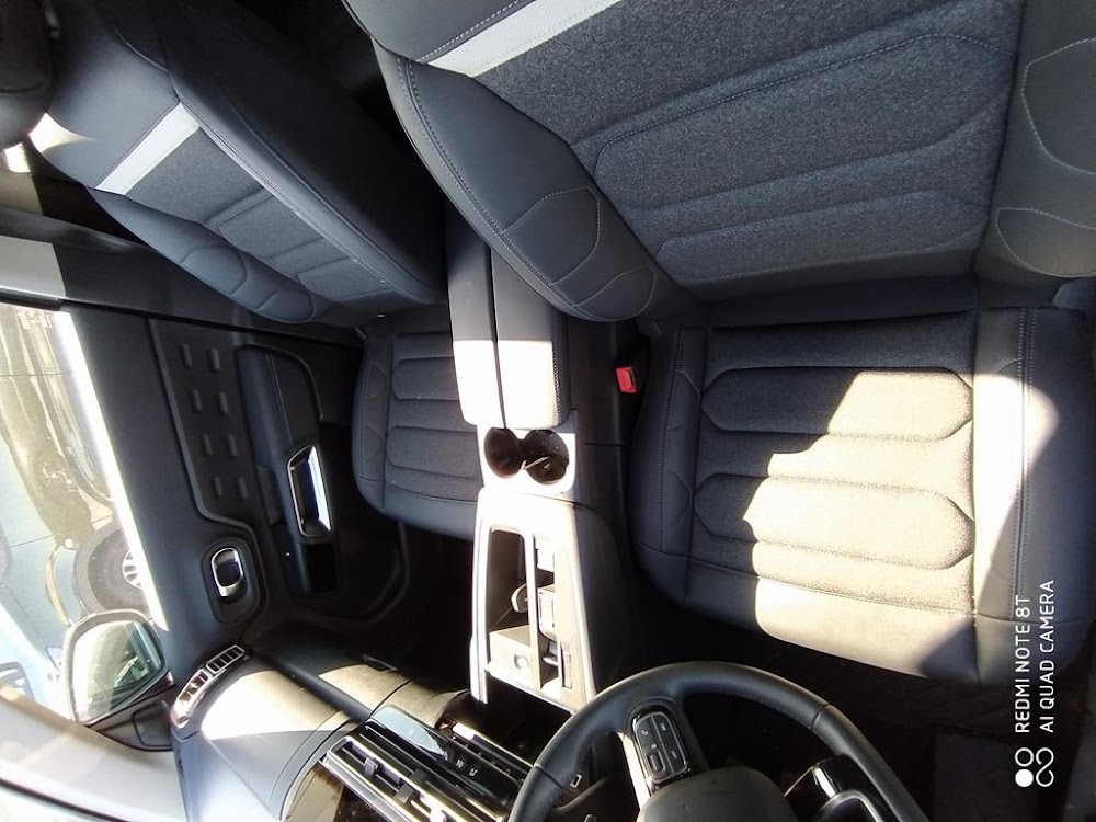 Foto Citroën C5 Aircross Hybrid 13