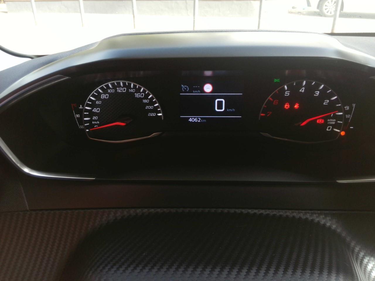 Foto Peugeot 208 5