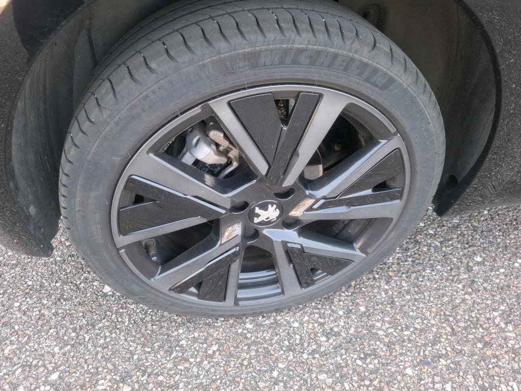 Peugeot 208 PureTech 130 S&S EAT8 GT Pack 2022