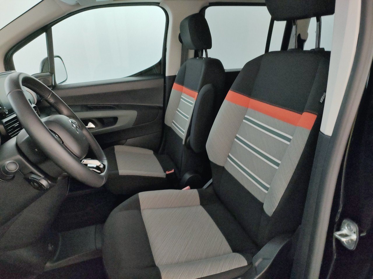 Citroen e-Berlingo Taille M 136 ch 100 kWh Automatique Shine 2022