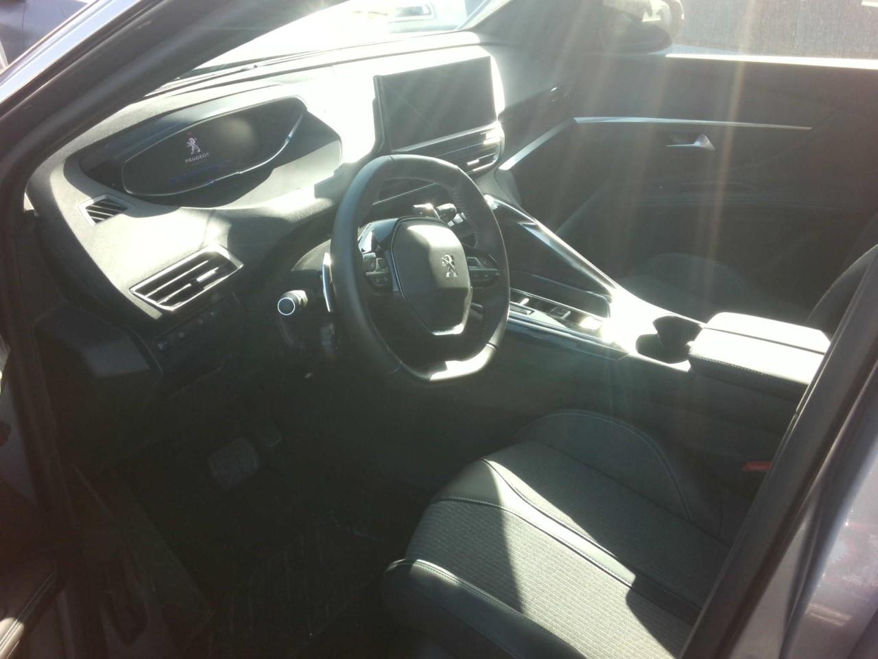 Foto Peugeot 3008 Hybrid 3
