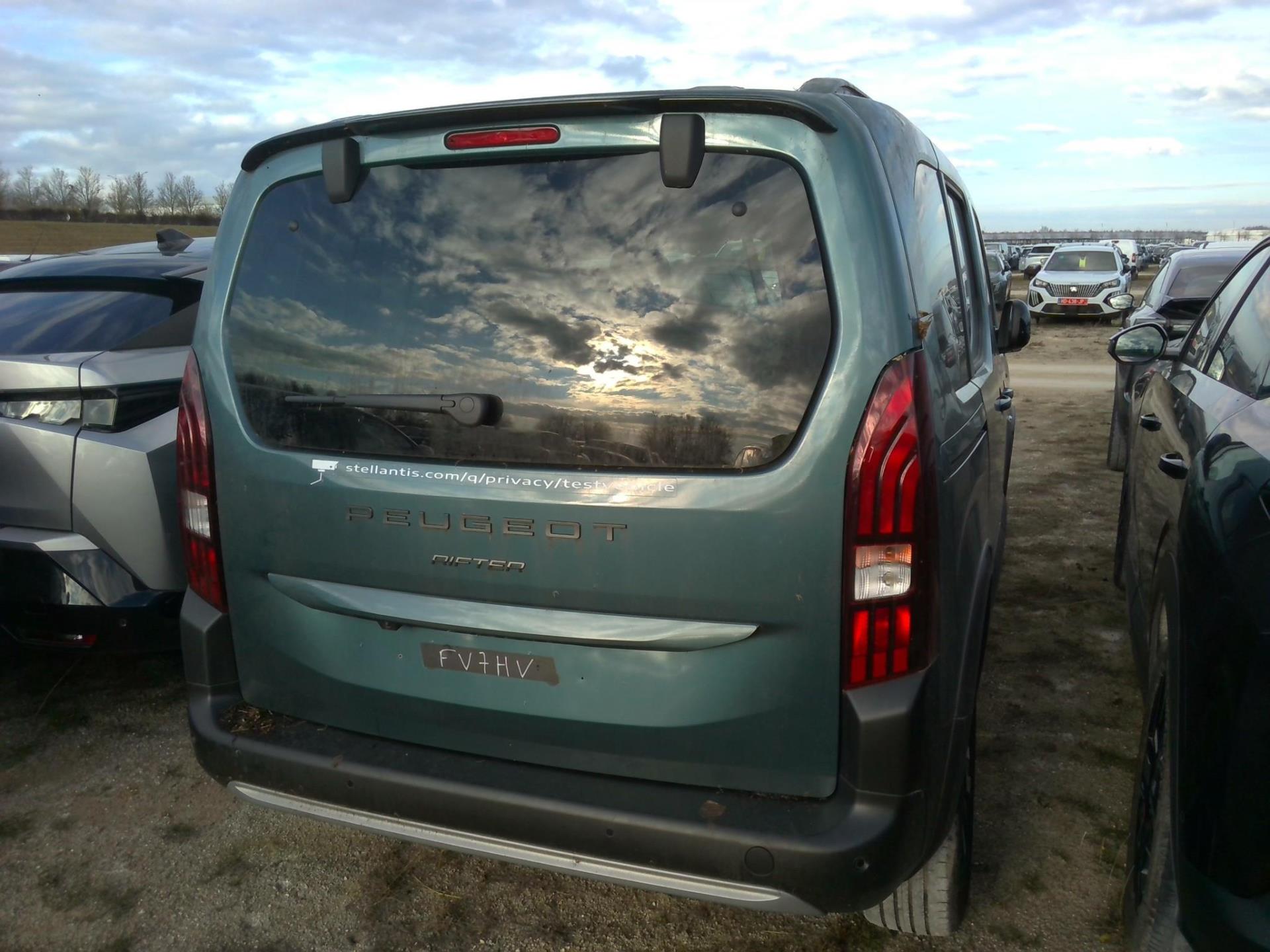 Peugeot Rifter M BlueHDi 130 S&S EAT8 5pl GT 2024