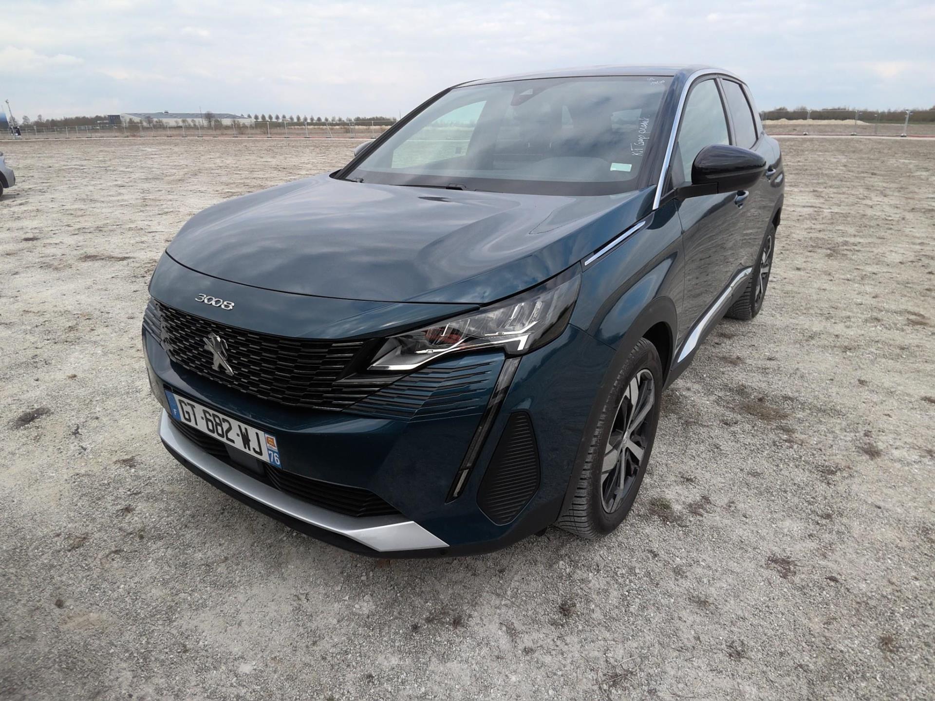 NV 3008 SUV