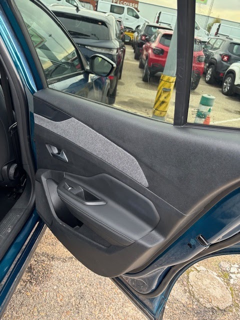 Foto Peugeot 408 19