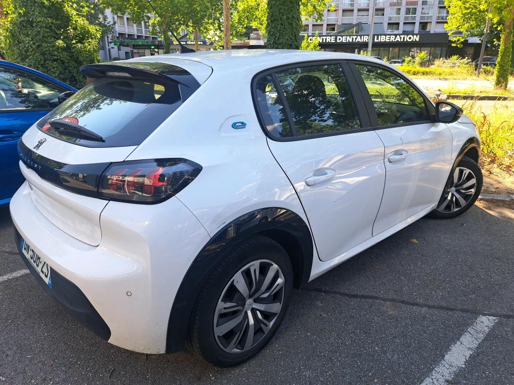 Peugeot 208 Electrique 50 kWh 136ch Active Pack 2023