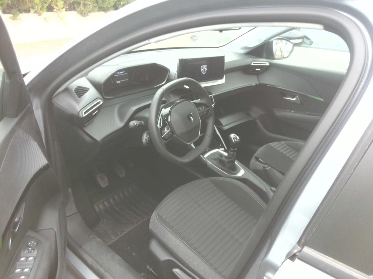 Foto Peugeot 208 6