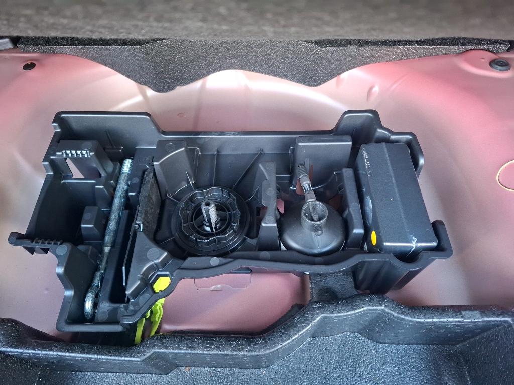 Peugeot 2008 PureTech 130 S&S EAT8 GT 2023