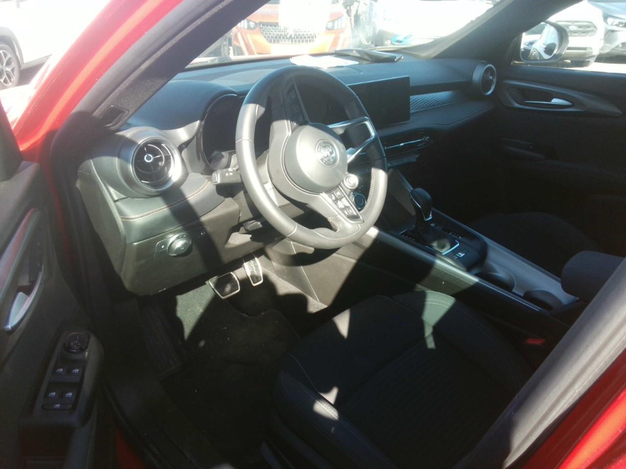Foto Alfa Romeo Tonale 10