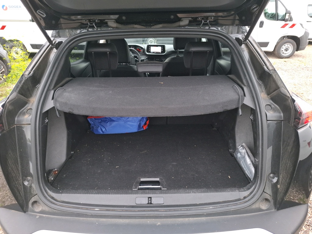 Peugeot 2008 BlueHDi 130 S&S EAT8 Allure 2023