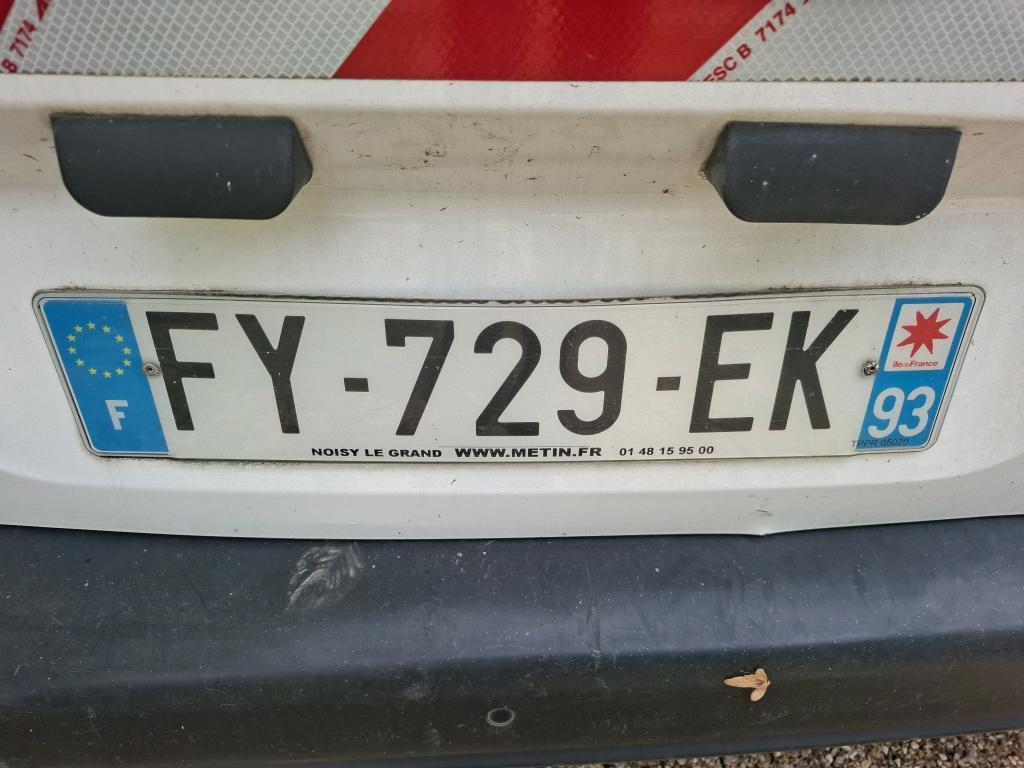 Peugeot PARTNER FOURGON LONG 950 KG BLUEHDI 130 S&S EAT8 ASPHALT 2021