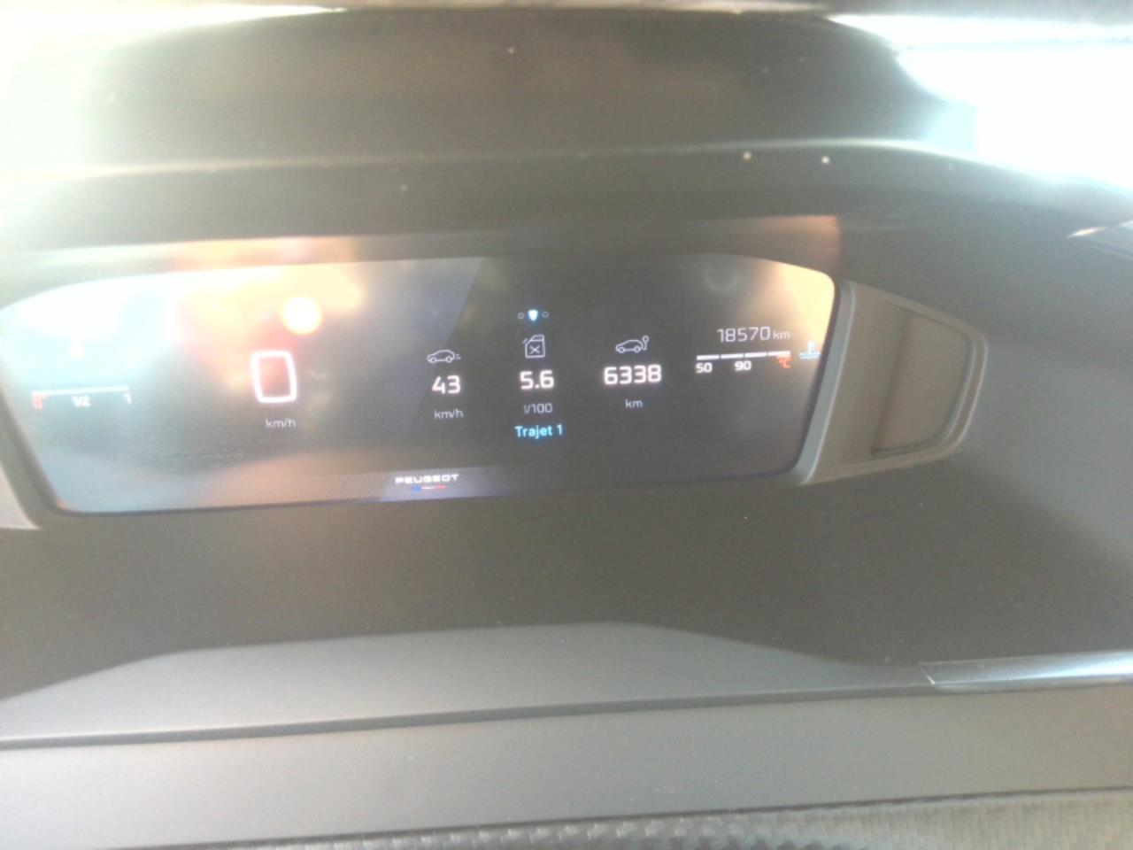 Foto Peugeot 208 5