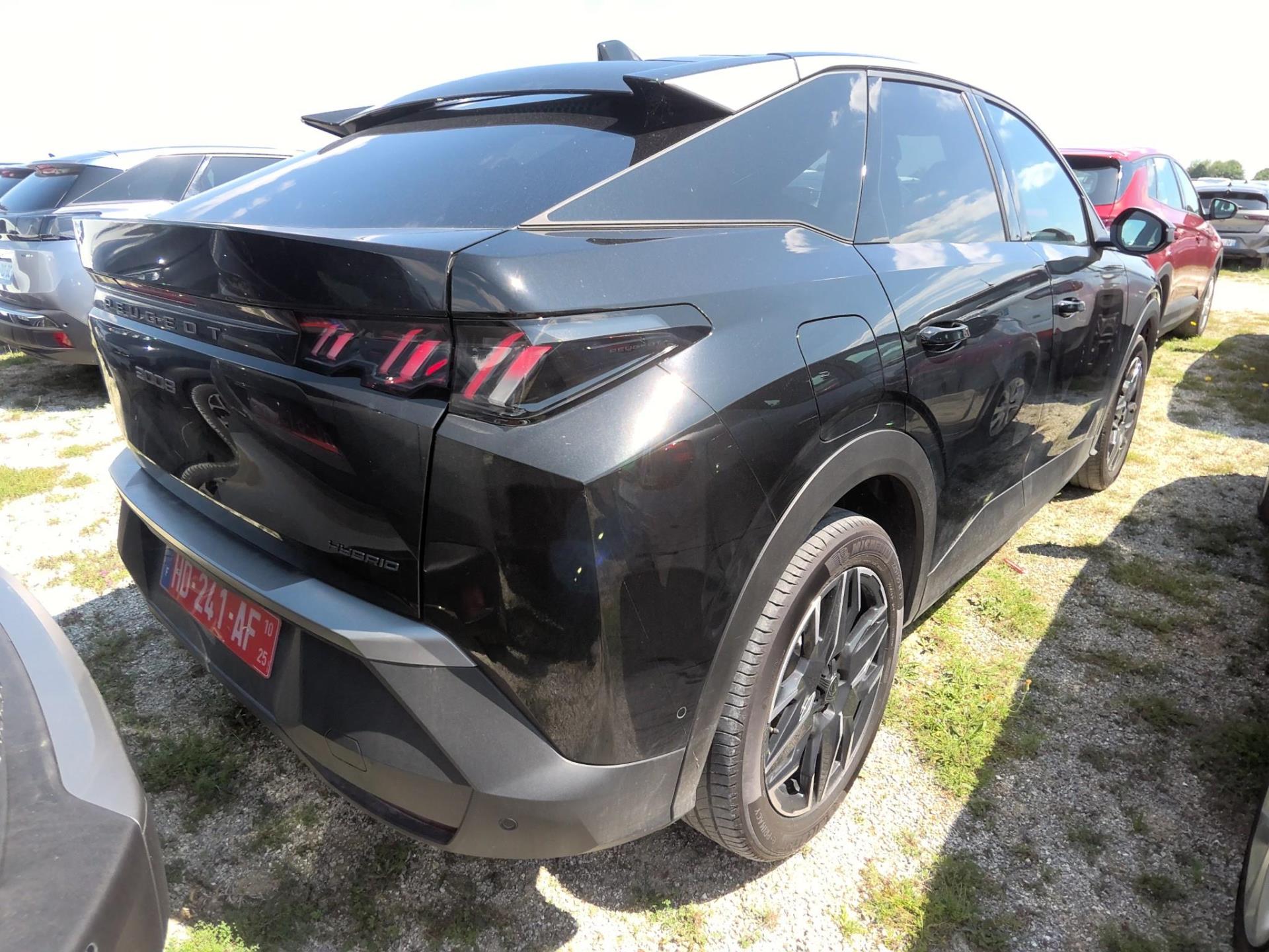 Peugeot 3008 Hybrid 145 e-DCS6 Allure 2025