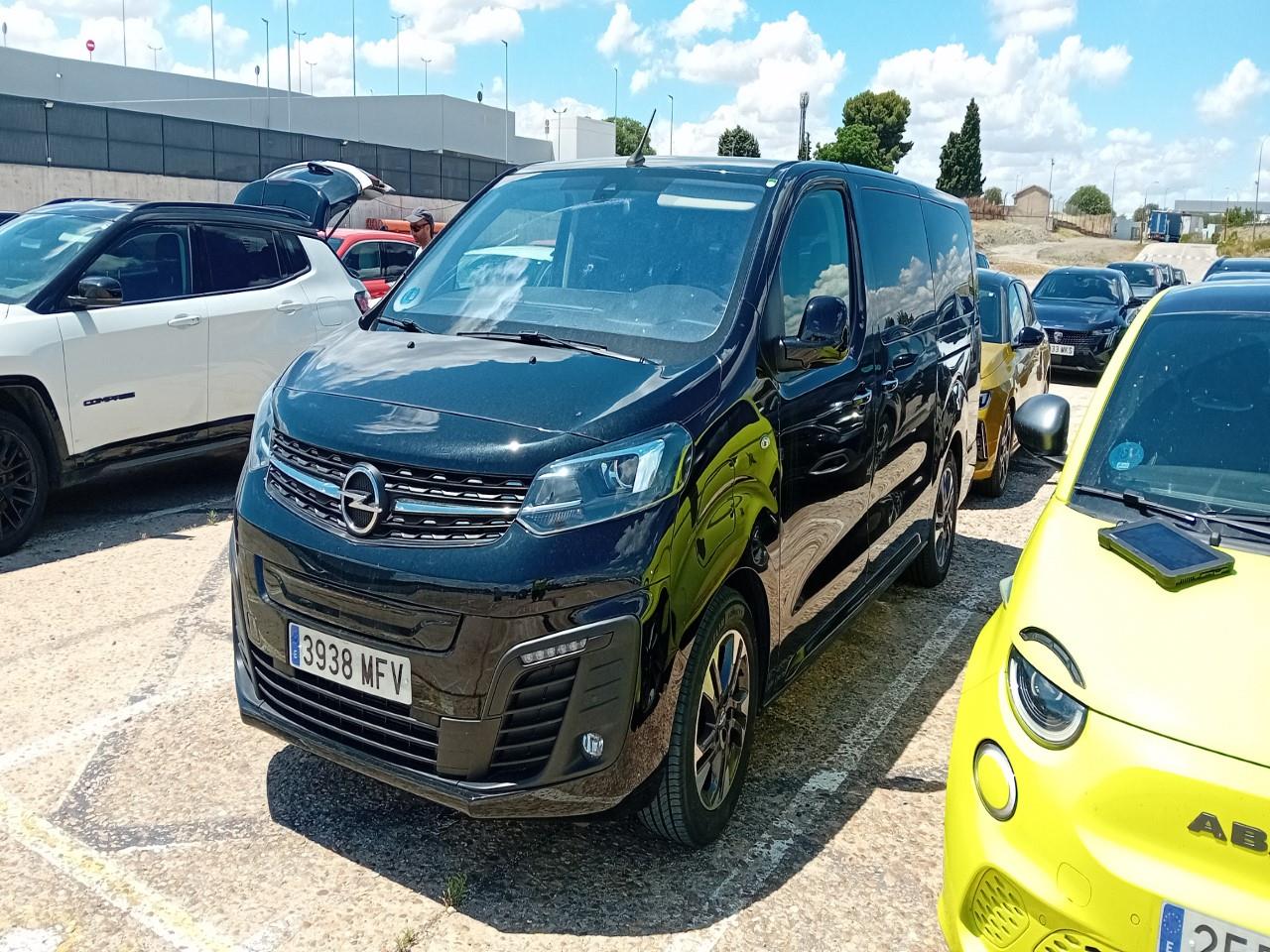 Foto Opel Zafira-e Life 2