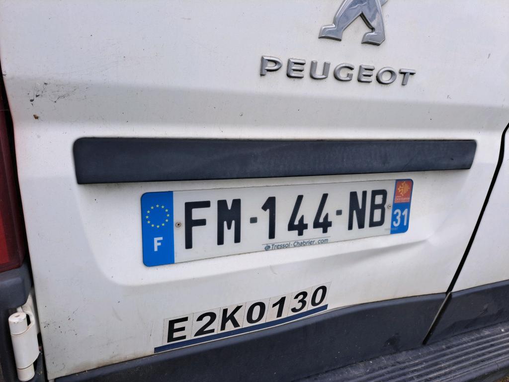 Peugeot BOXER TOLE 335 L2H2 BLUEHDI 120 S&S ASPHALT 2019