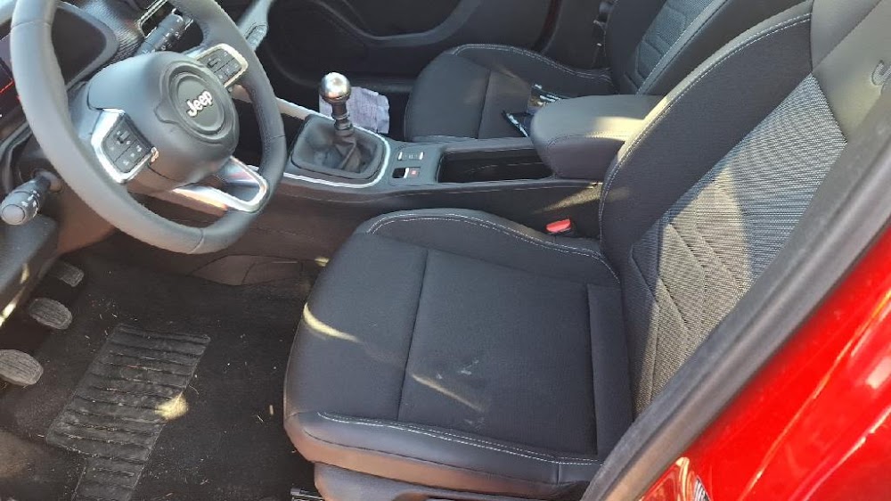 Foto Jeep AVENGER 10