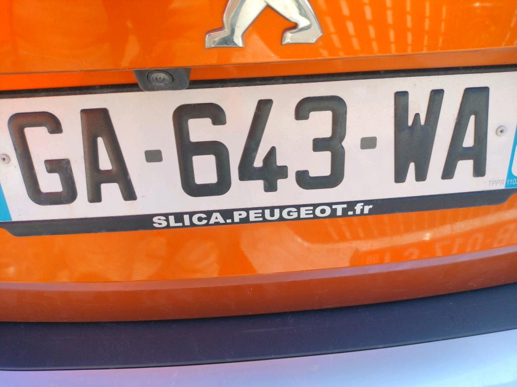 Peugeot 2008 BlueHDi 110 S&S BVM6 Allure Business 2021