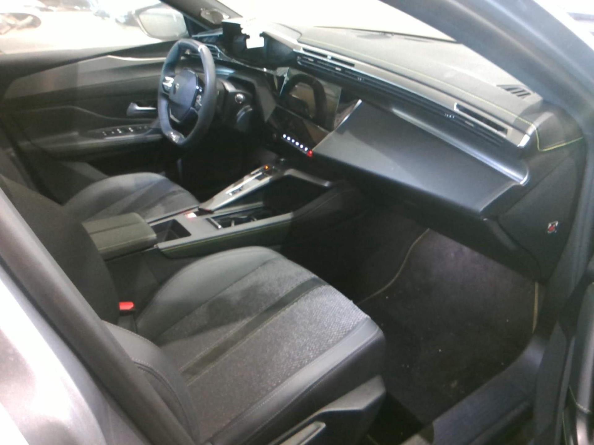 Peugeot 308 PHEV 225 e-EAT8 GT 2024