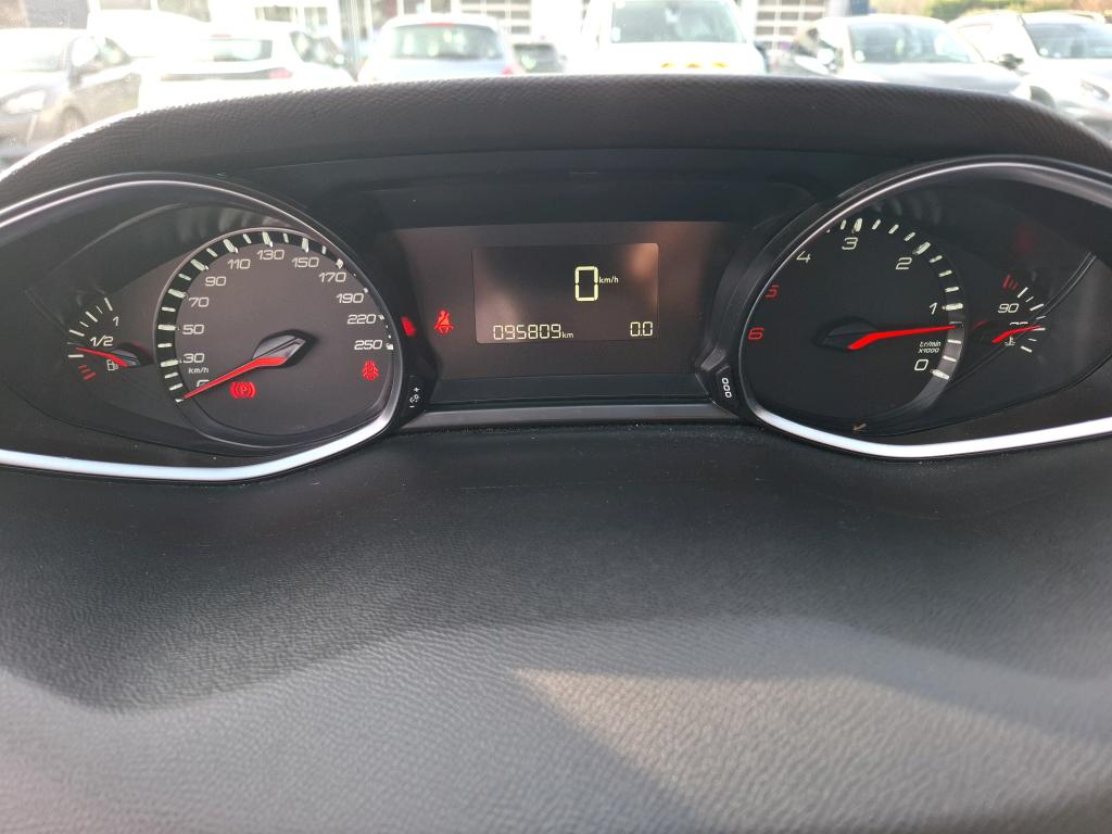 Peugeot 308 1.6 BlueHDi 100ch S&S BVM5 Access 2018