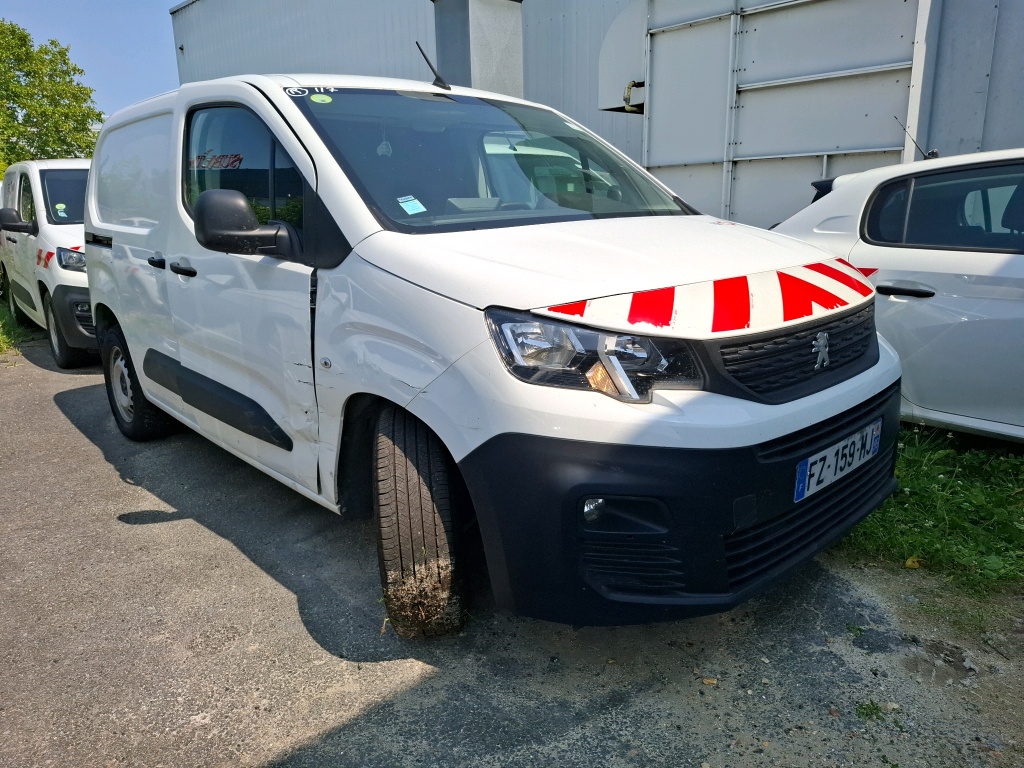 Peugeot PARTNER FOURGON STANDARD 650 KG BLUEHDI 100 S&S BVM5 PREMIUM 2021