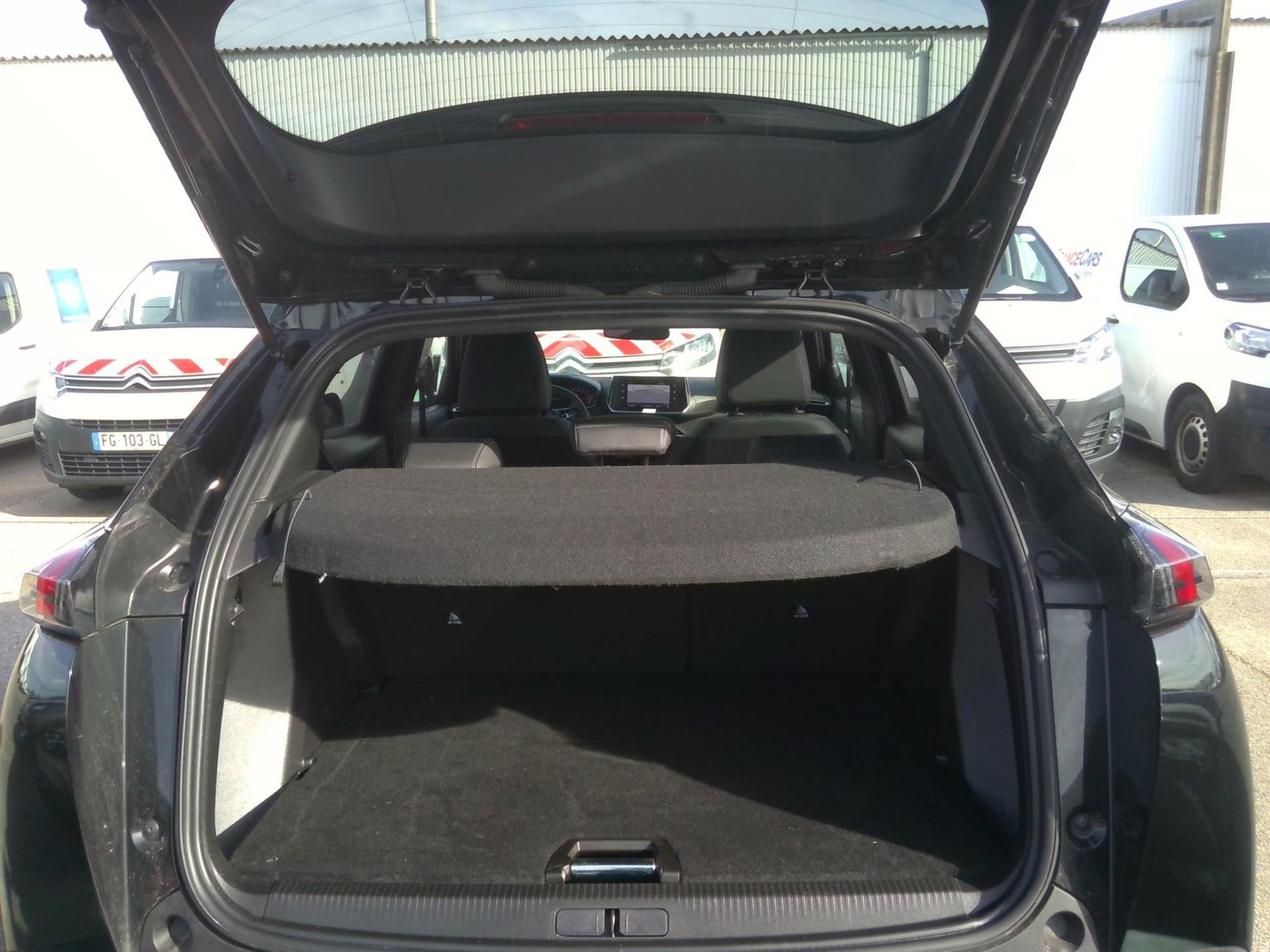 Peugeot 2008 BlueHDi 130 S&S EAT8 Allure 2023