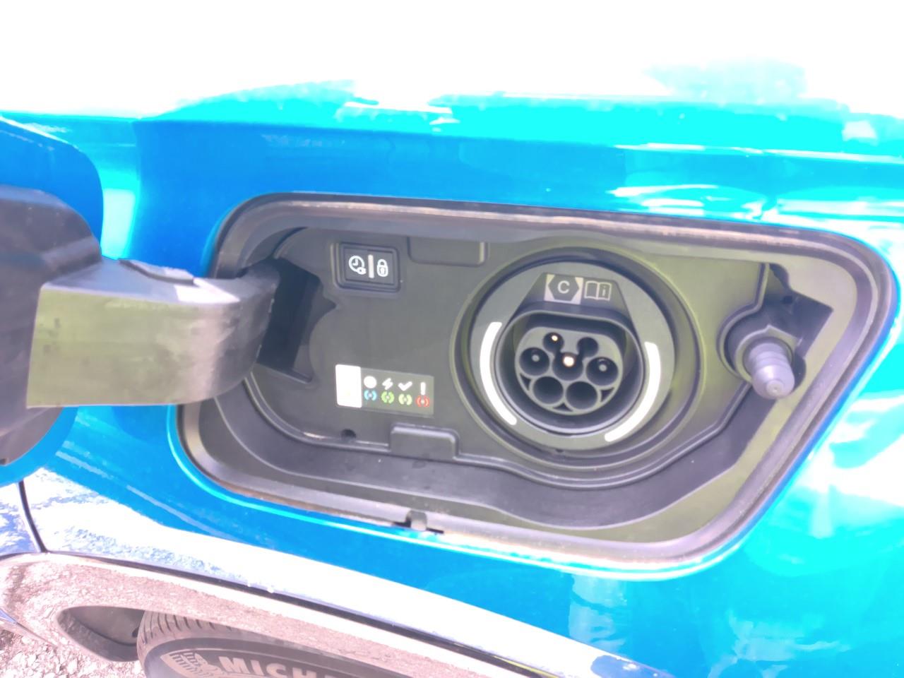 Foto Opel Grandland PHEV 11