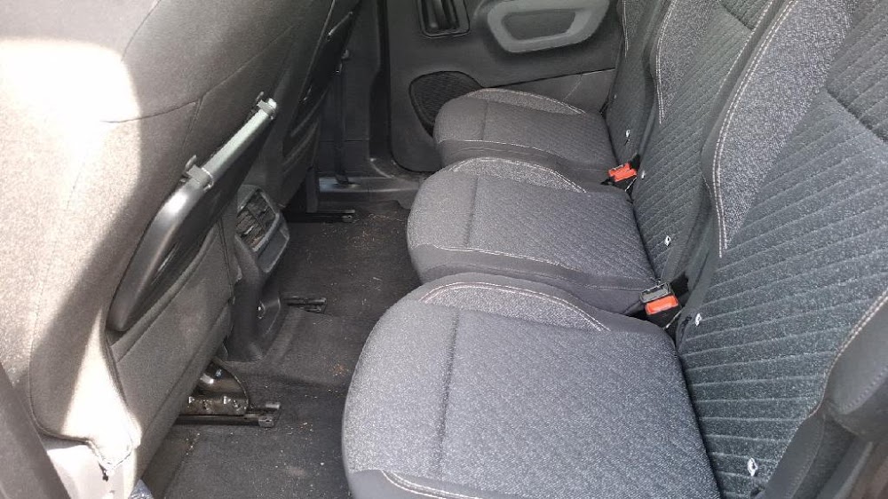 Foto Peugeot Rifter 14