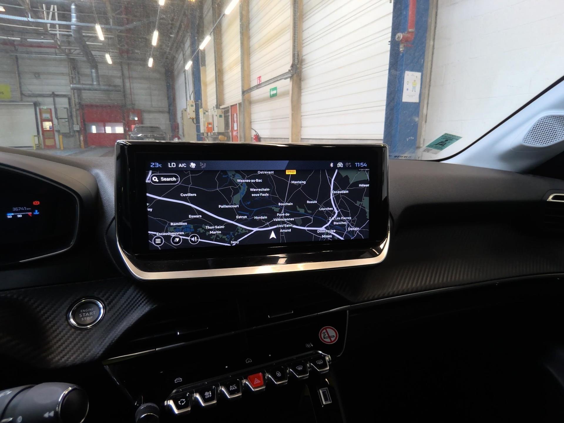 Peugeot 208 PureTech 100 S&S BVM6 Allure 2024