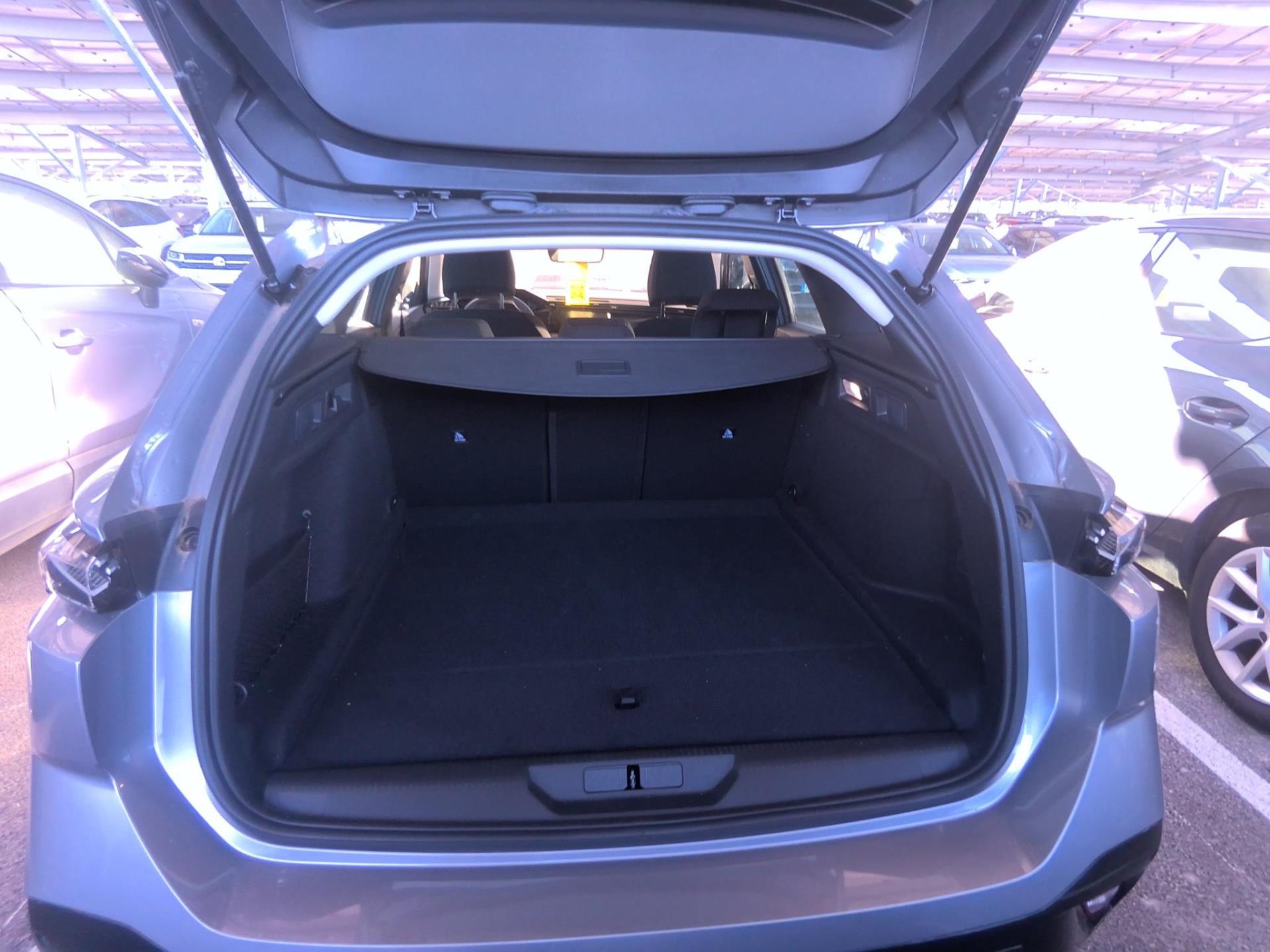 Peugeot 308 SW Hybrid 136 e-DCS6 Style 2026