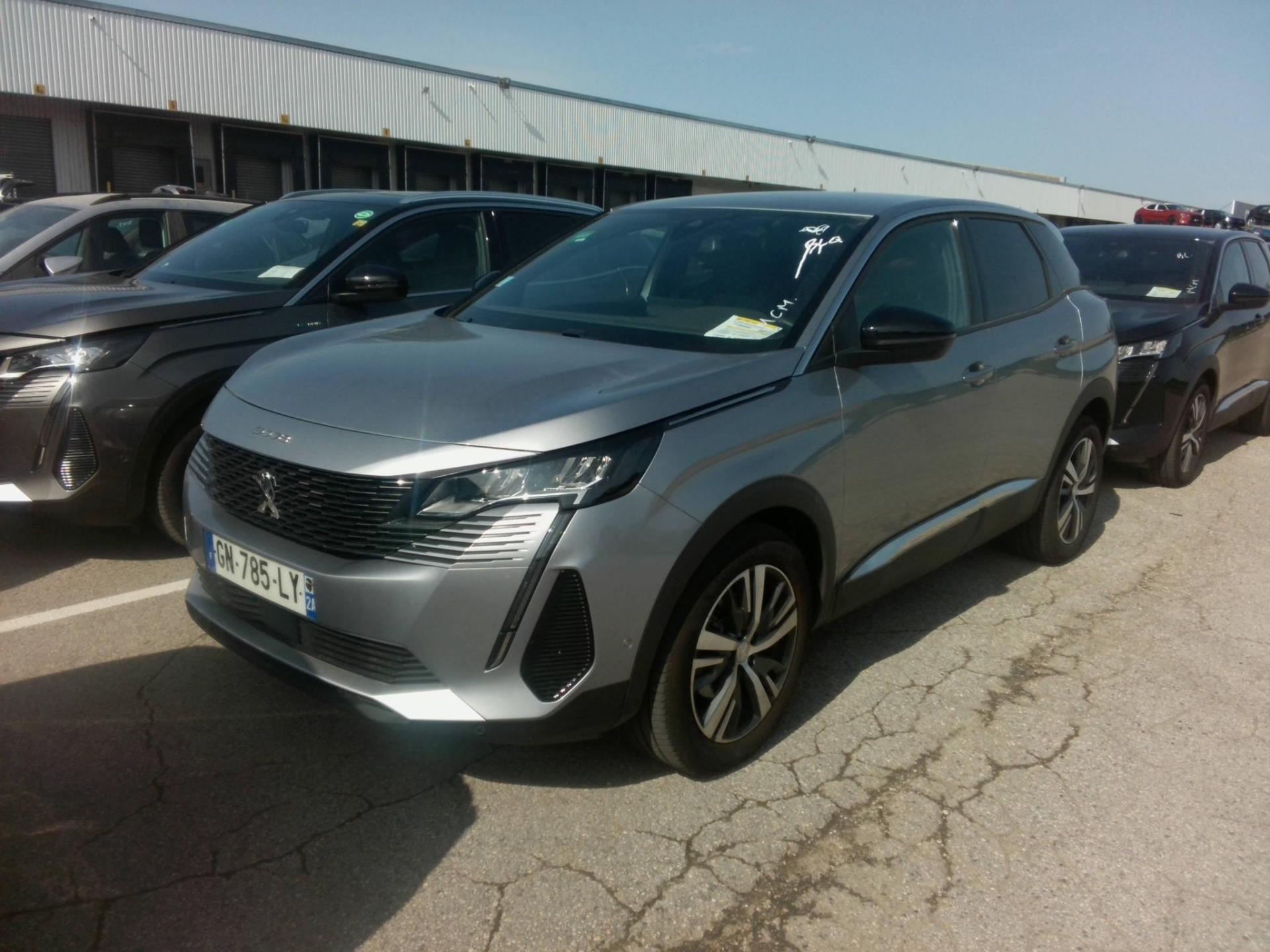 NV 3008 SUV