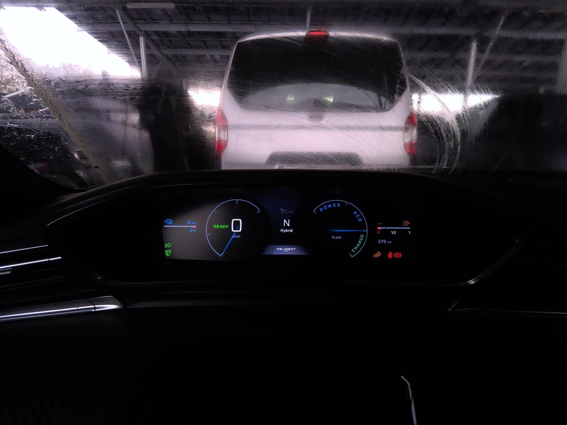 Peugeot 508 SW Hybrid 180 e-EAT8 Allure 2025