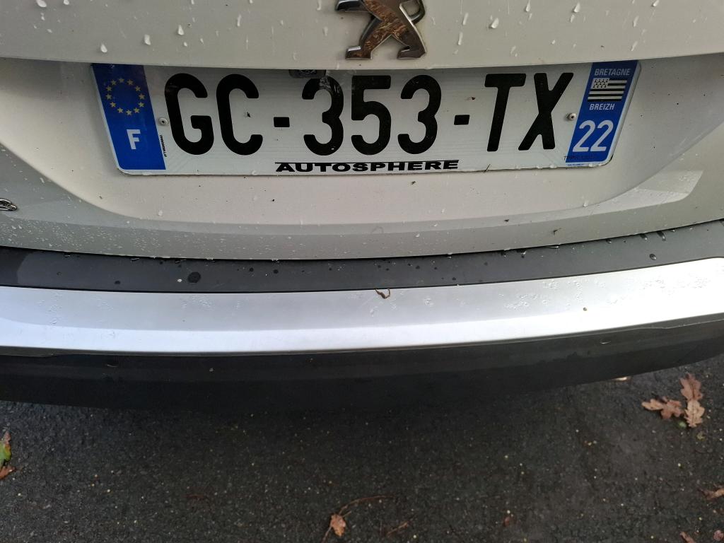 Peugeot 2008 BlueHDi 130 S&S EAT8 Allure Business 2021