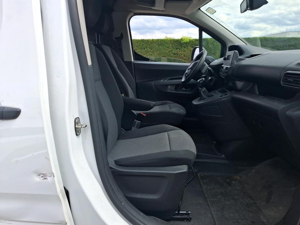 Peugeot PARTNER FOURGON STANDARD 650 KG BLUEHDI 75 BVM5 PREMIUM 2019