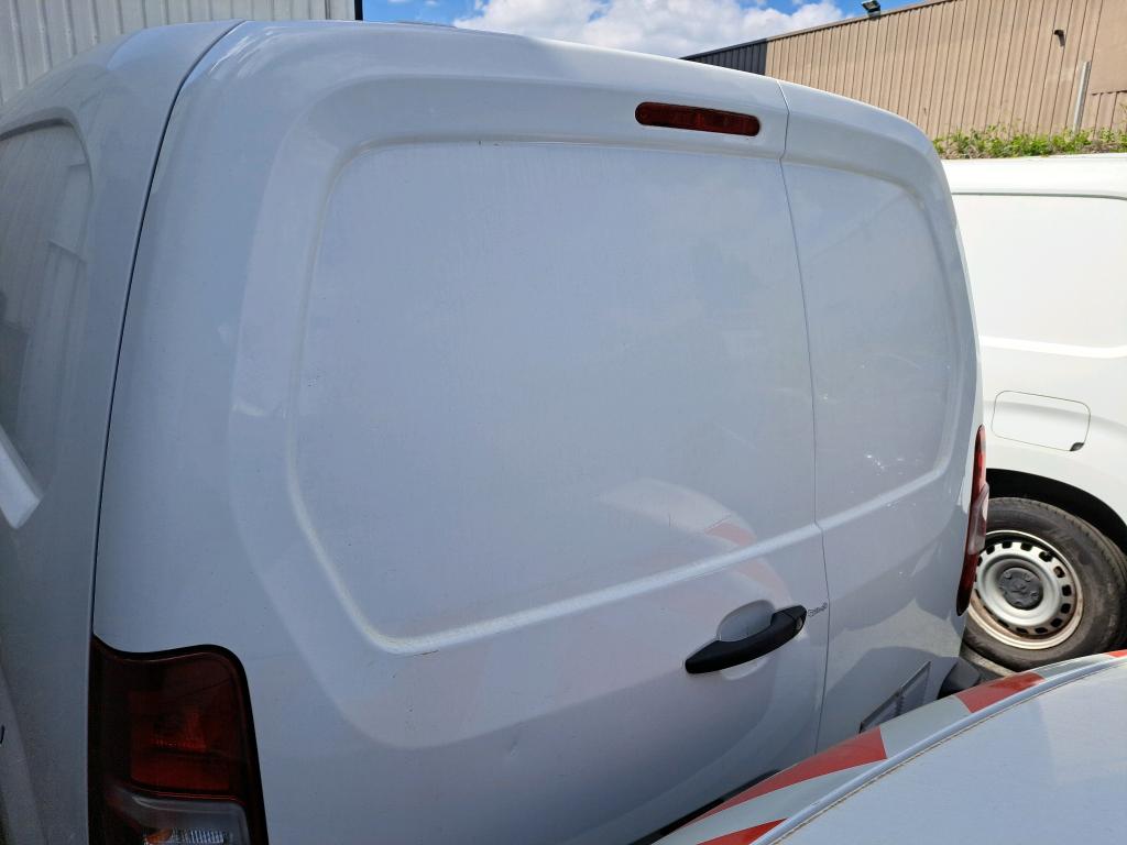 Peugeot PARTNER FOURGON STANDARD 650 KG BLUEHDI 100 S&S BVM5 PREMIUM 2019