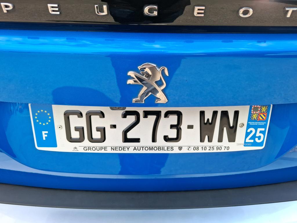 Peugeot 2008 BlueHDi 130 S&S EAT8 GT 2022