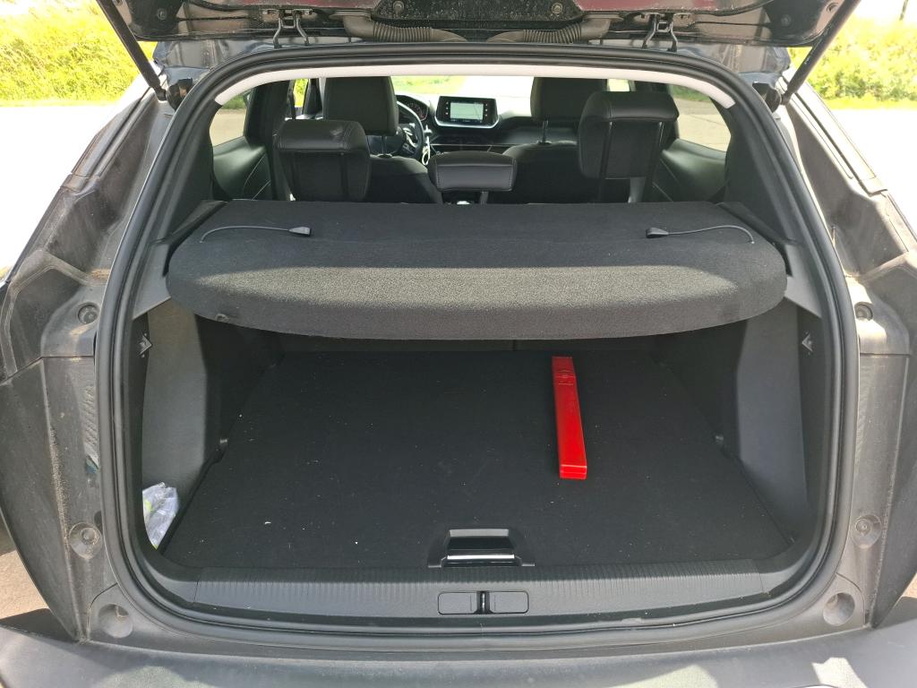 Peugeot 2008 BlueHDi 130 S&S EAT8 Allure 2022