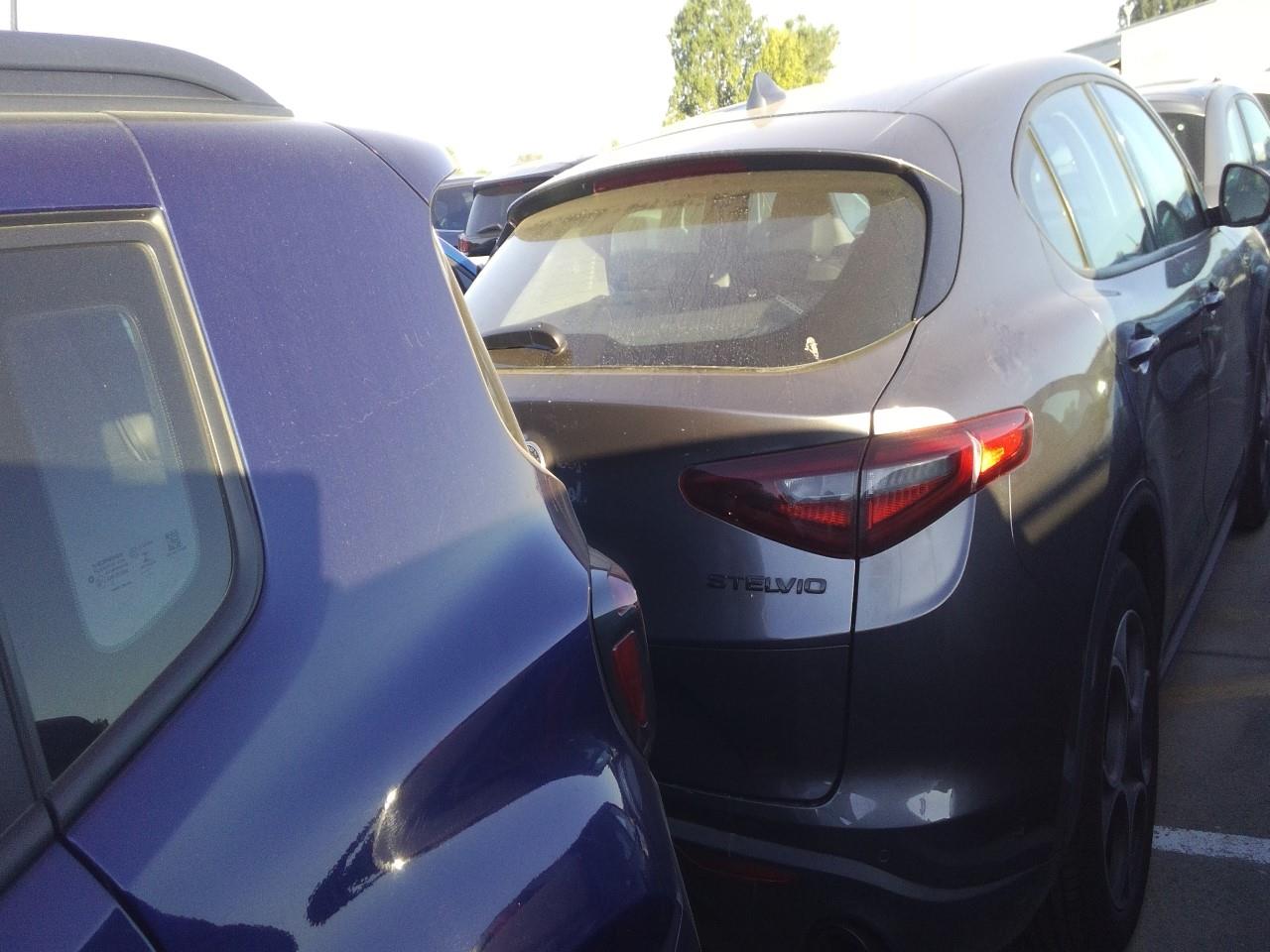 Foto Alfa Romeo Stelvio 4