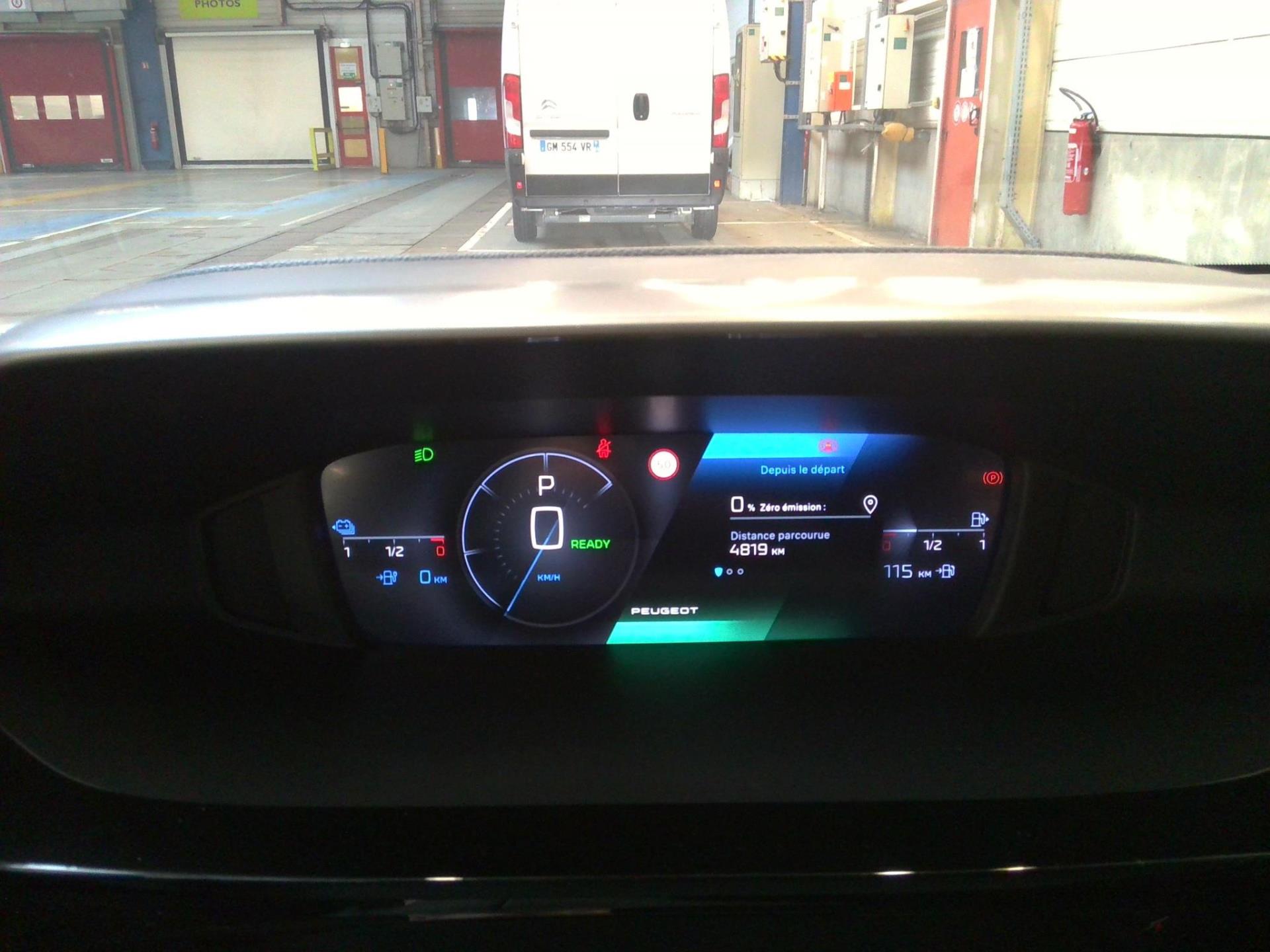 Peugeot 308 PHEV 180 e-EAT8 Allure 2024