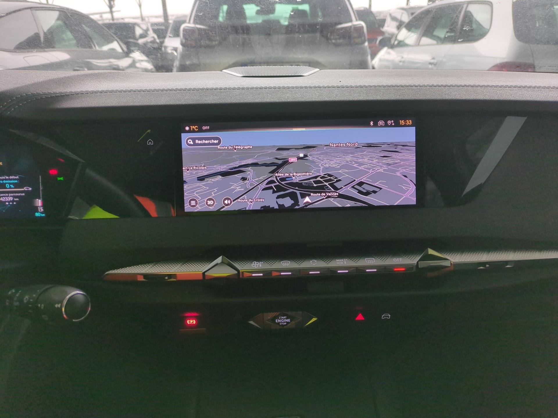 DS DS 4 Hybride E-Tense 225 EAT8 Cross Trocadero 2023