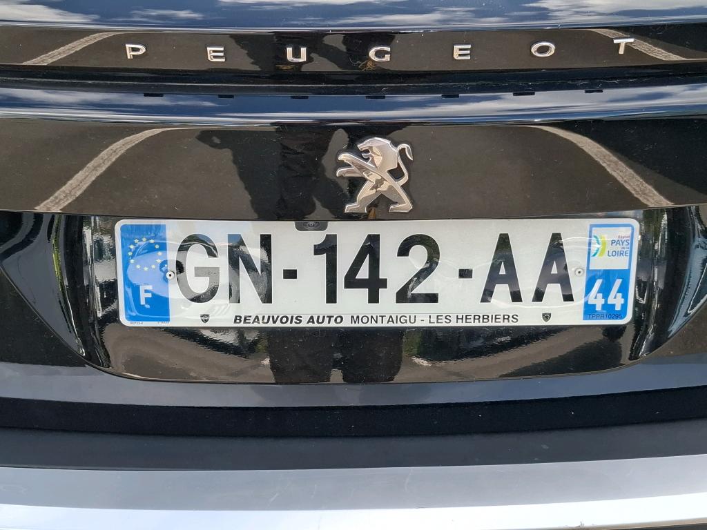 Peugeot 2008 BlueHDi 130 S&S EAT8 Allure 2023