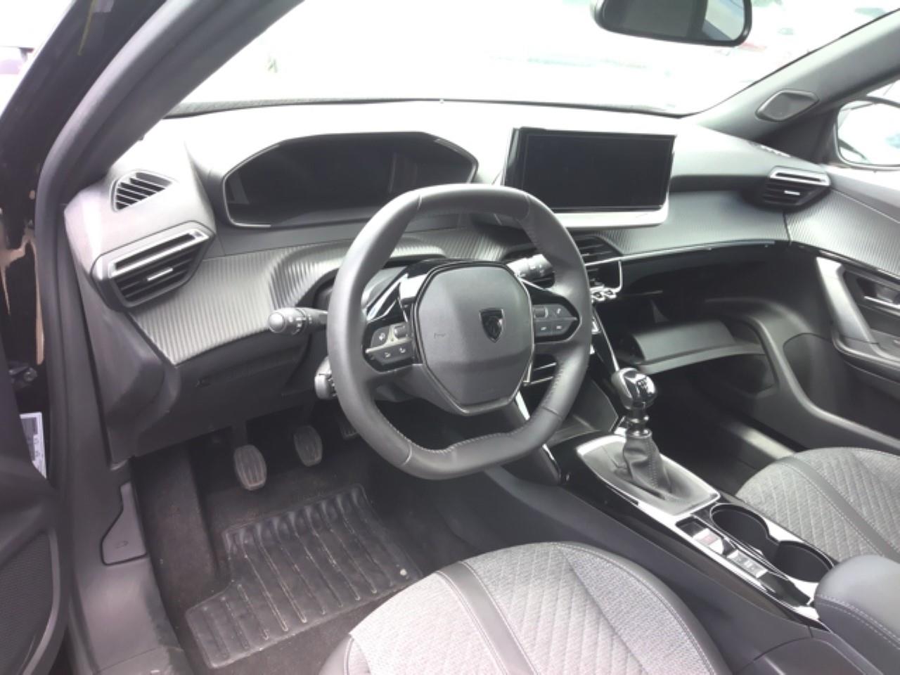 Foto Peugeot 2008 5