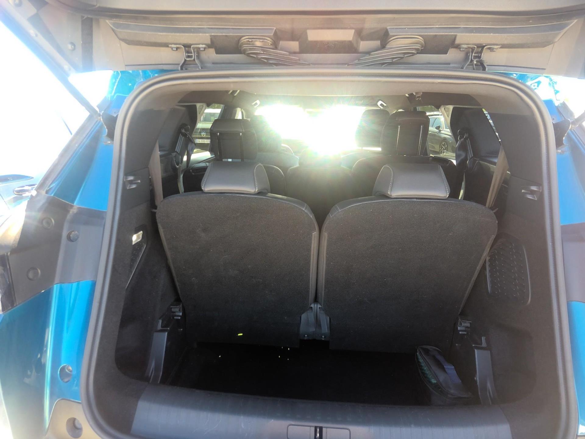Peugeot 5008 Hybrid 145 ch e-DCS6 Allure 2025
