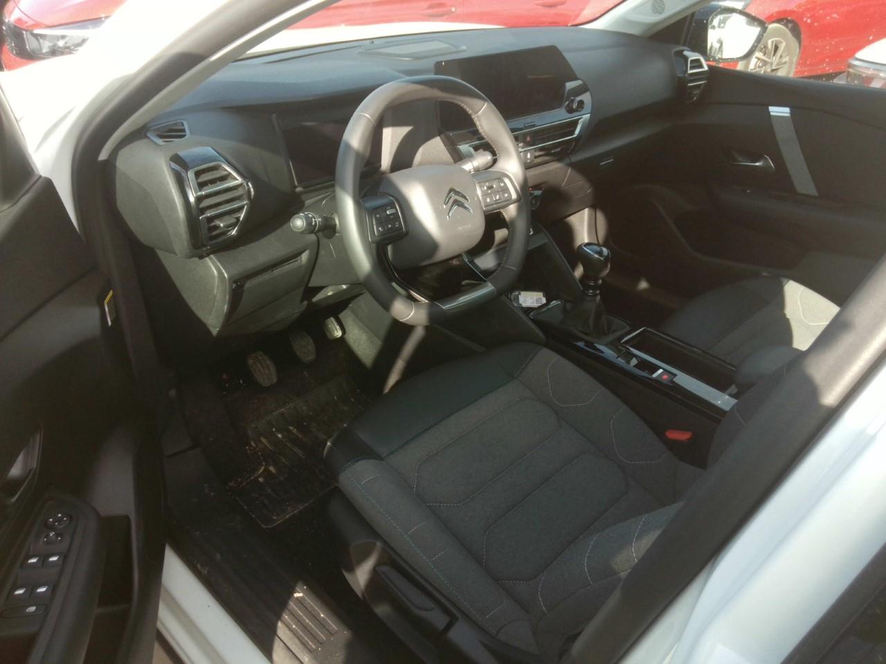 Foto Citroën C4 X 6