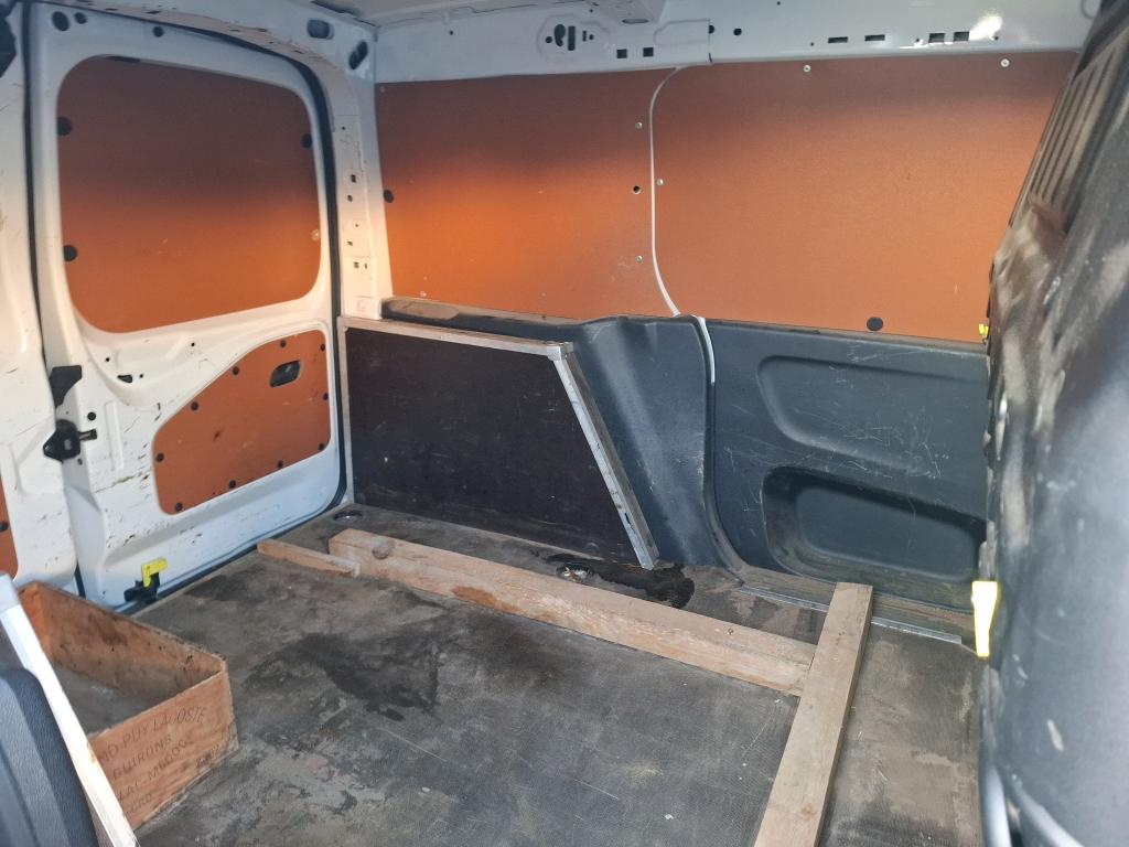 Peugeot PARTNER FOURGON STANDARD 650 KG BLUEHDI 100 S&S BVM5 PREMIUM 2020