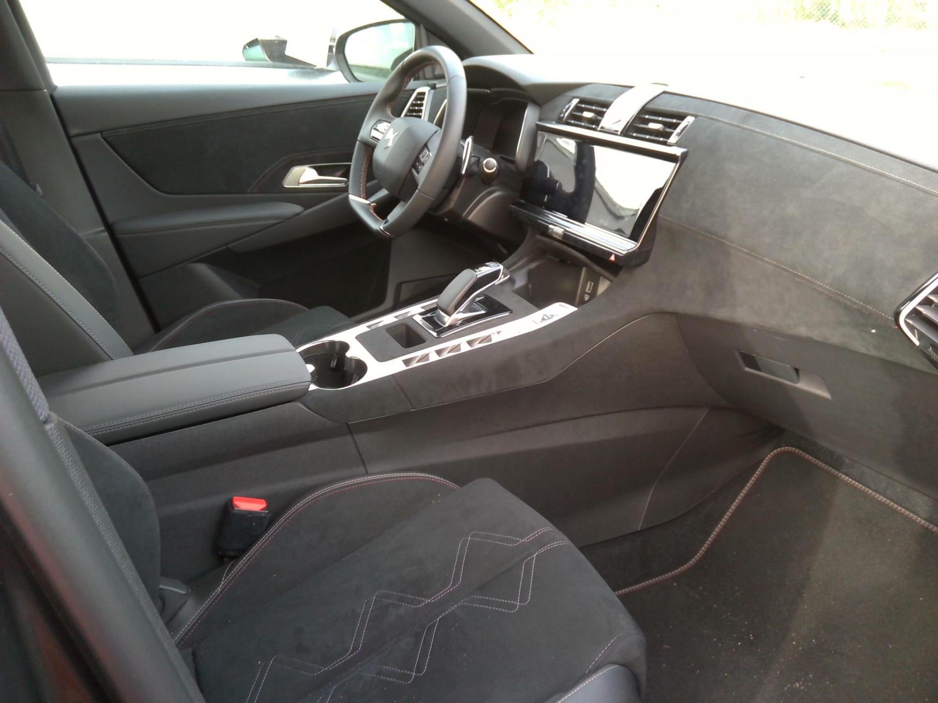 DS DS 7 Hybride Rechargeable E-Tense 225 EAT8 Performance Line 2023