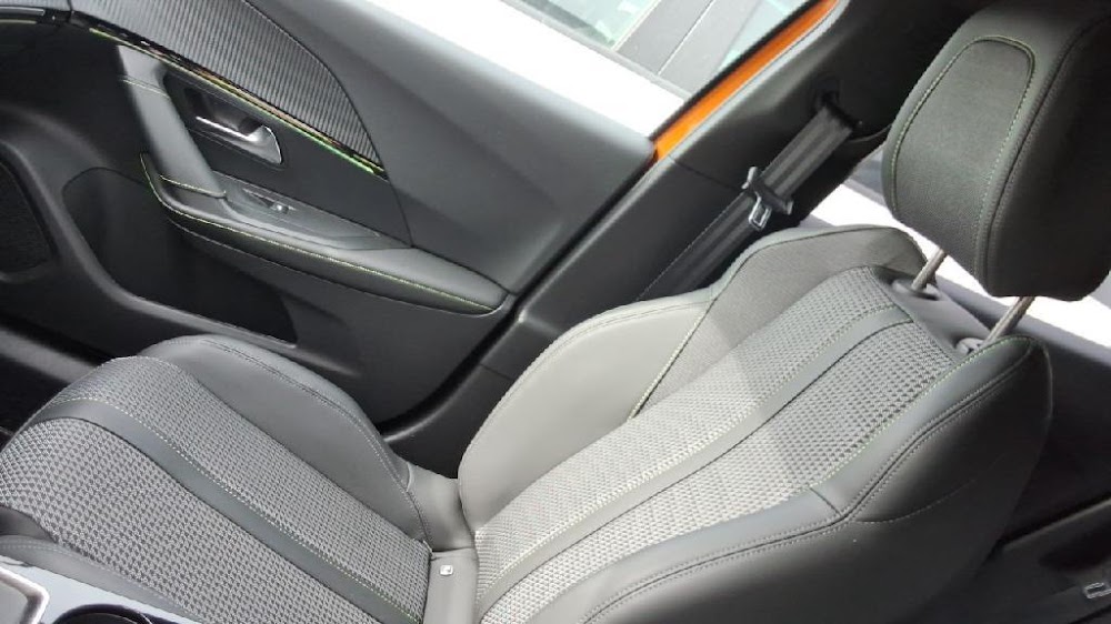 Foto Peugeot 2008 9
