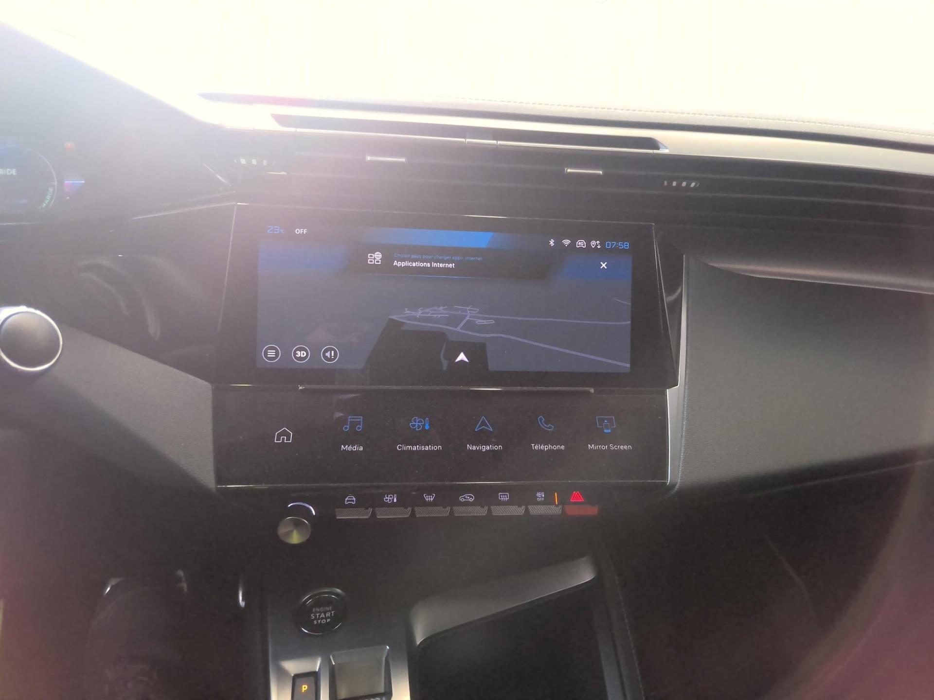 Peugeot 408 PHEV 180 e-EAT8 GT 2023