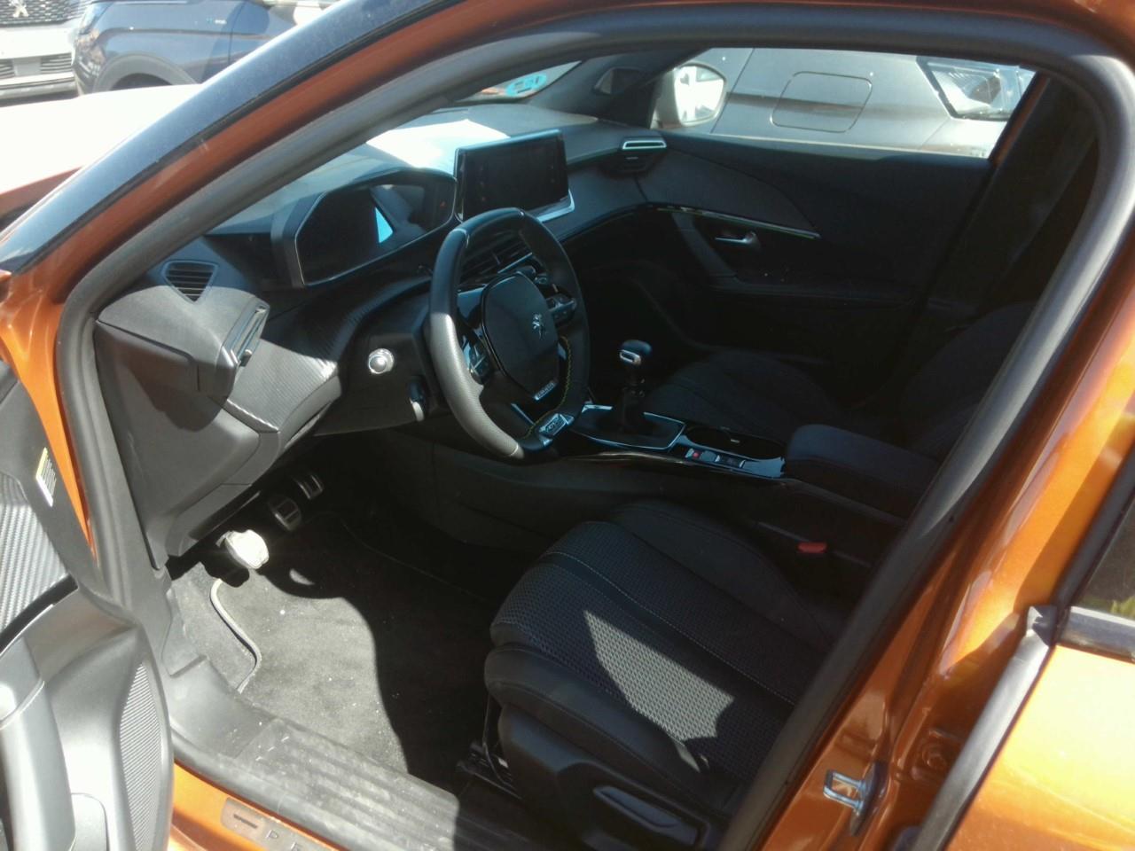 Foto Peugeot 2008 3